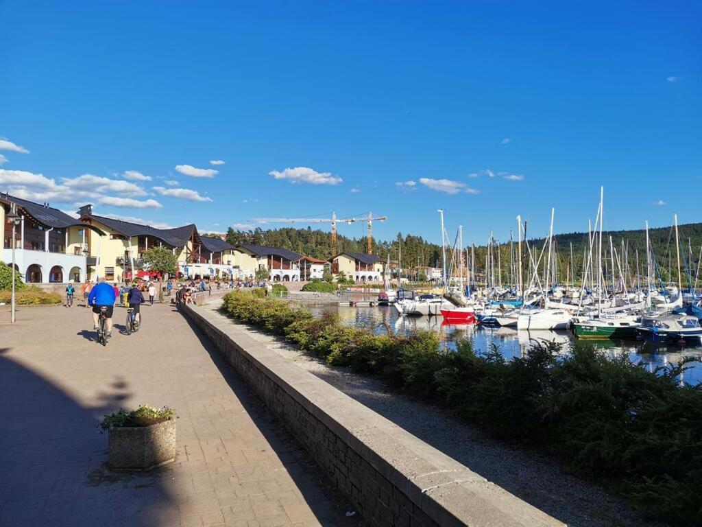 Ubytovani Na Jachte Hotel Lipno nad Vltavou Kültér fotó